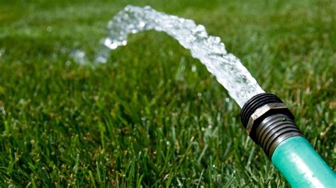 garden hose max flow rate
